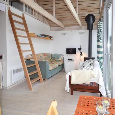 Two-bedroom Holiday In Karrebaksminde * Karrebaeksminde